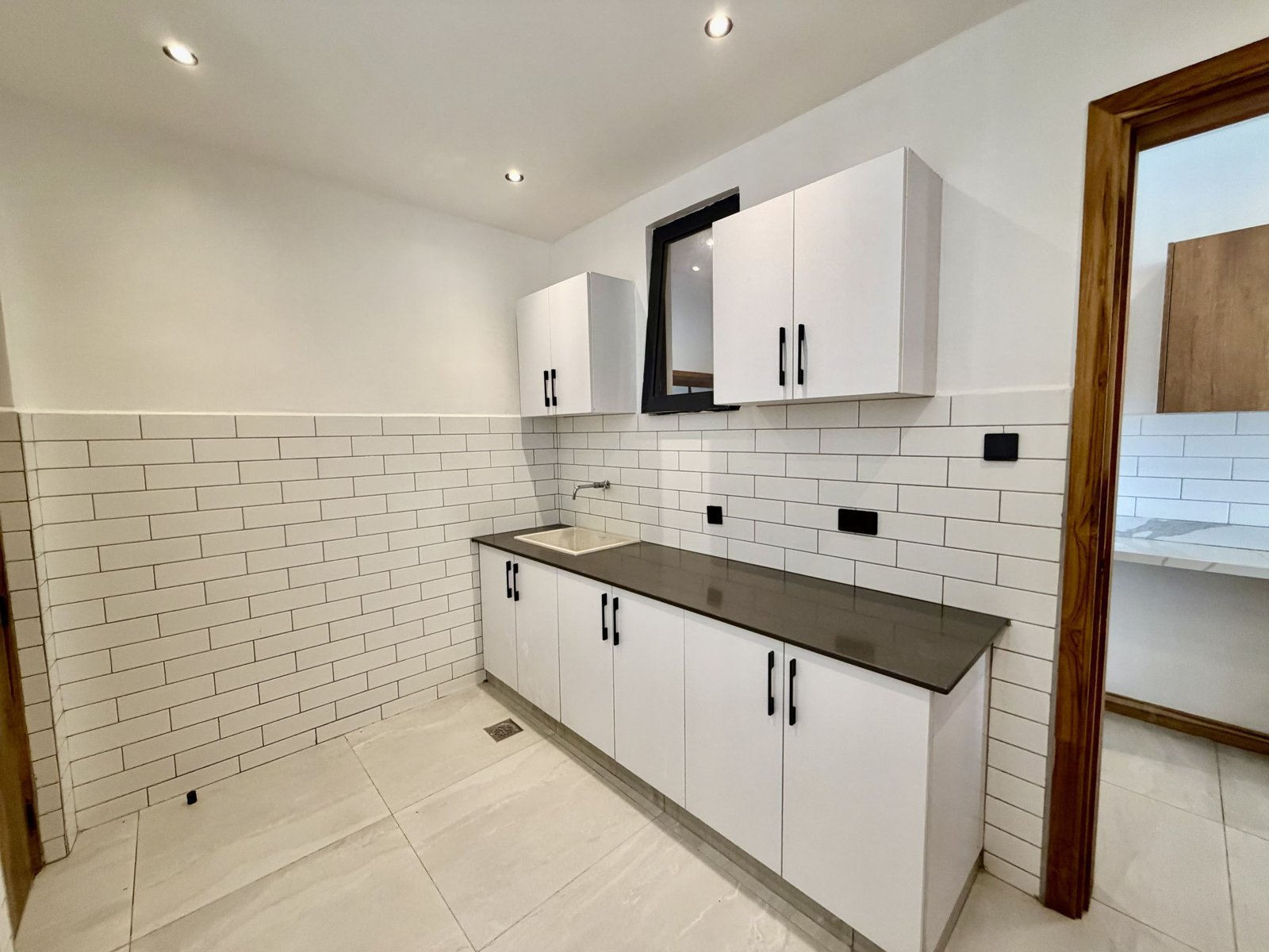 4 bedroom apartments for sale in westlands peponi oakland residences laundry room