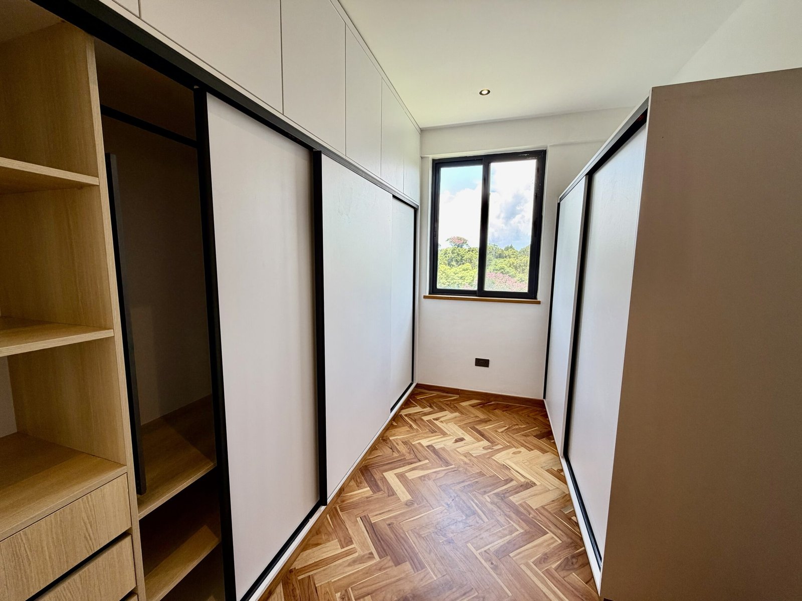 4 bedroom apartments for sale in westlands peponi oakland residences master bedroom wardroble