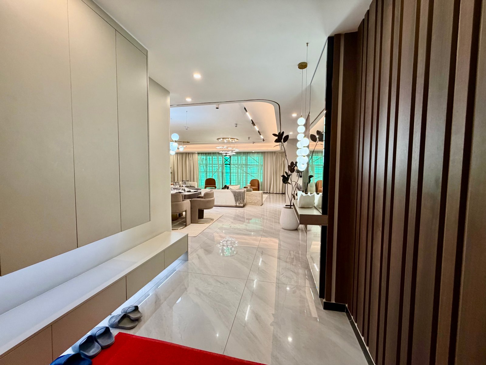 Crystal Oak Apartments in Kileleshwa entrance
