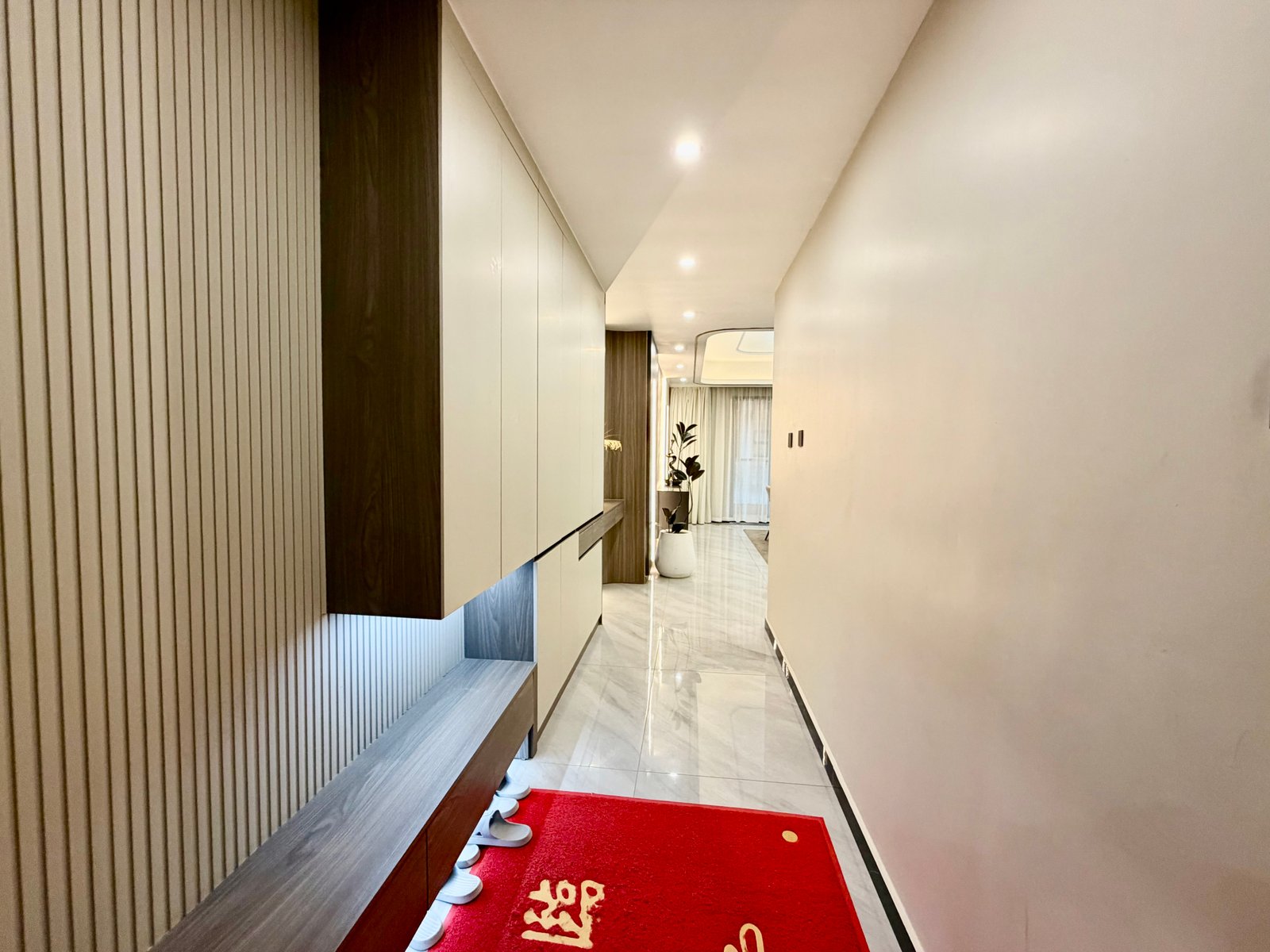 4 Bedroom Apartments in Kileleshwa cystal oak Entrance
