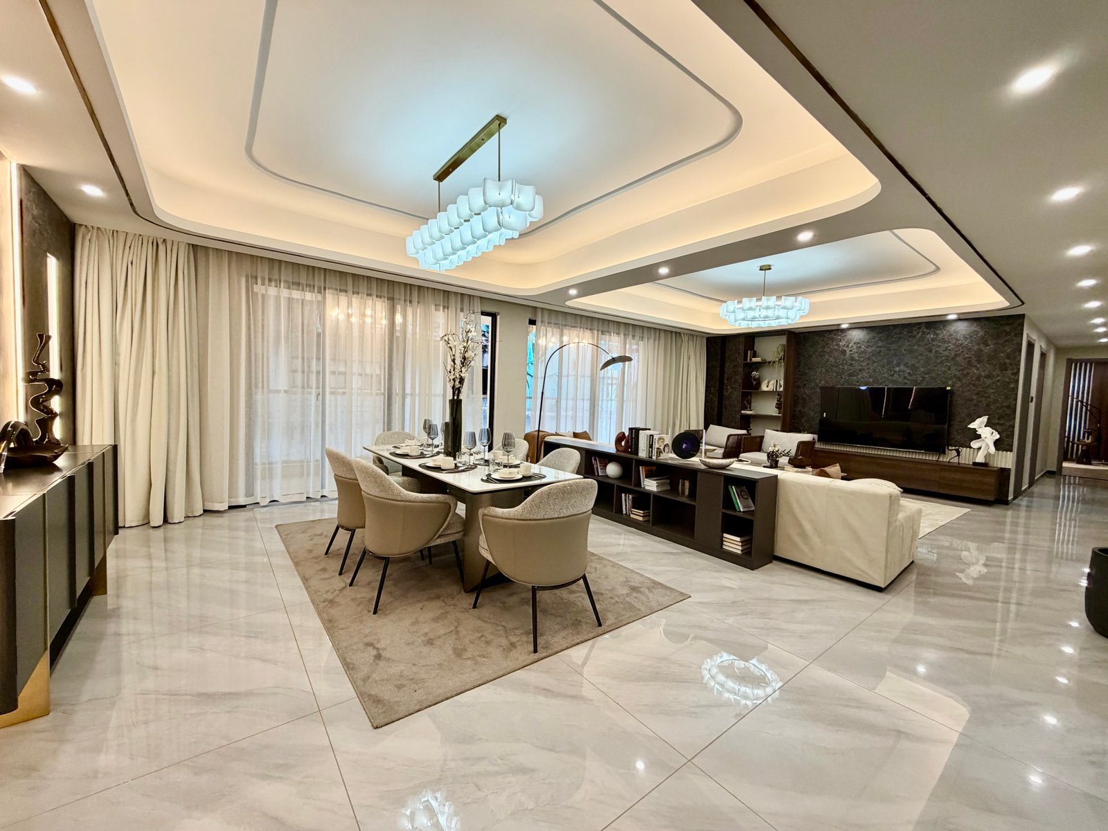 5 Bedroom Apartments for Sale in Kileleshwa living room