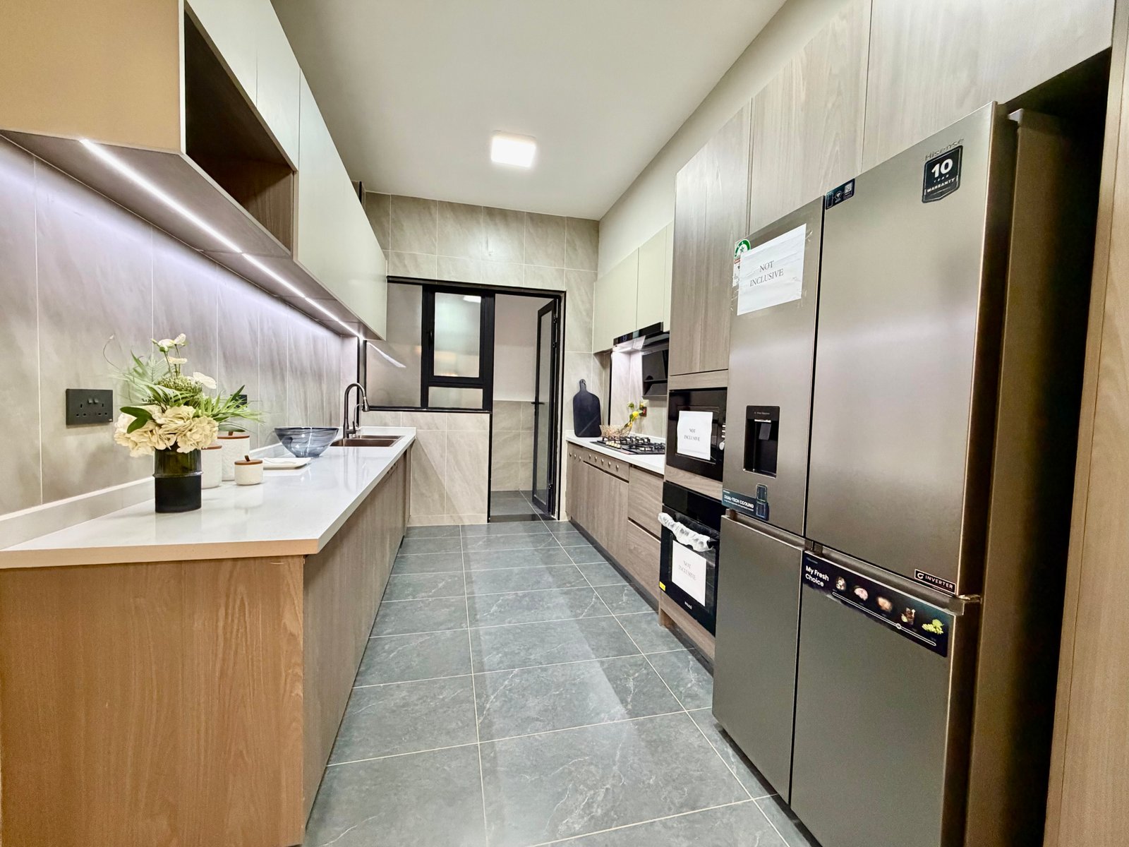 4 Bedroom Apartments in Kileleshwa cystal oak kitchen