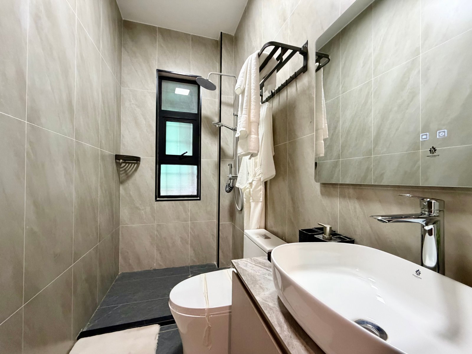 Guest bathroom in crystal oak kileleshwa