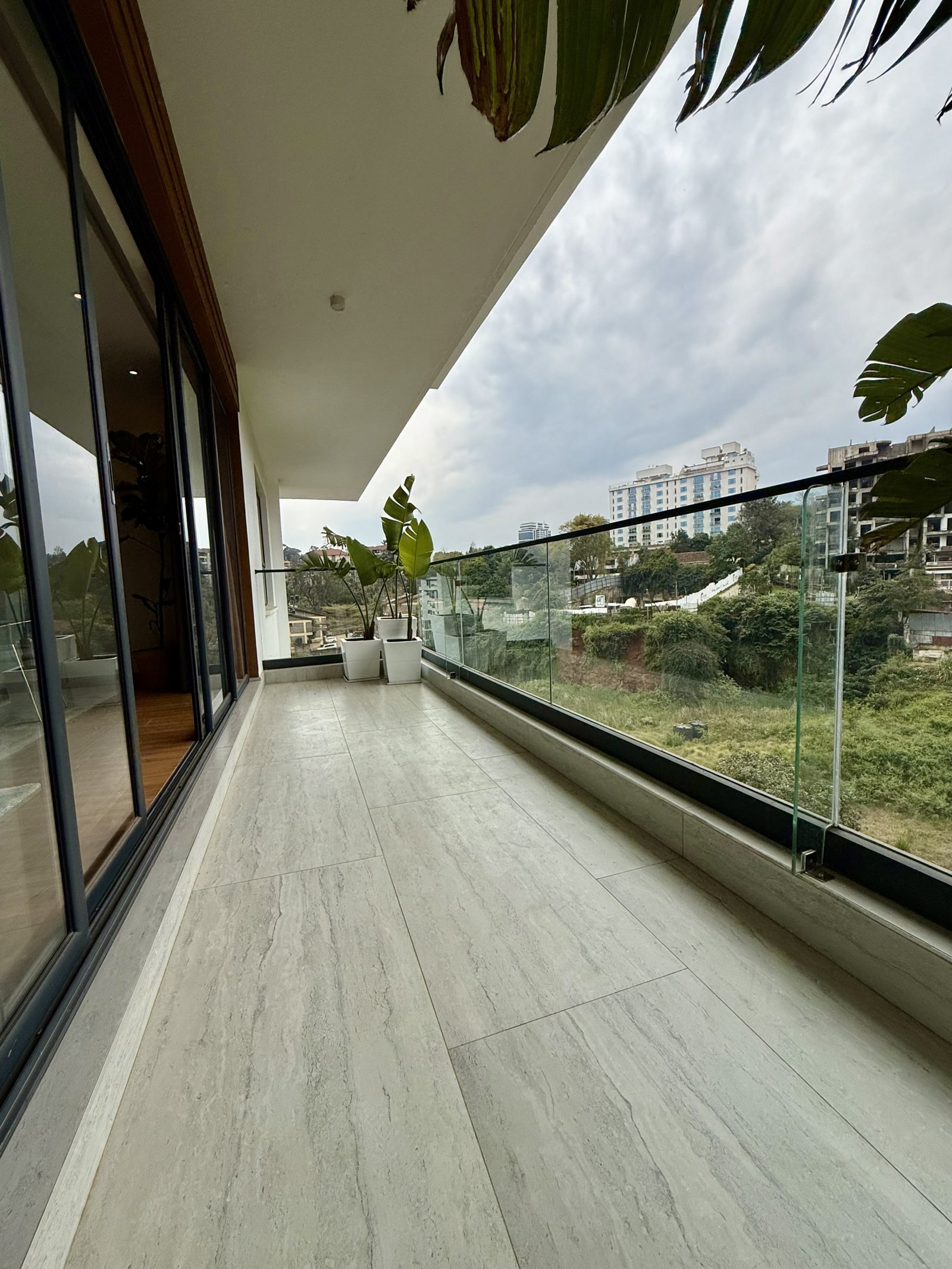 saruni apartments in riverside balcony side view