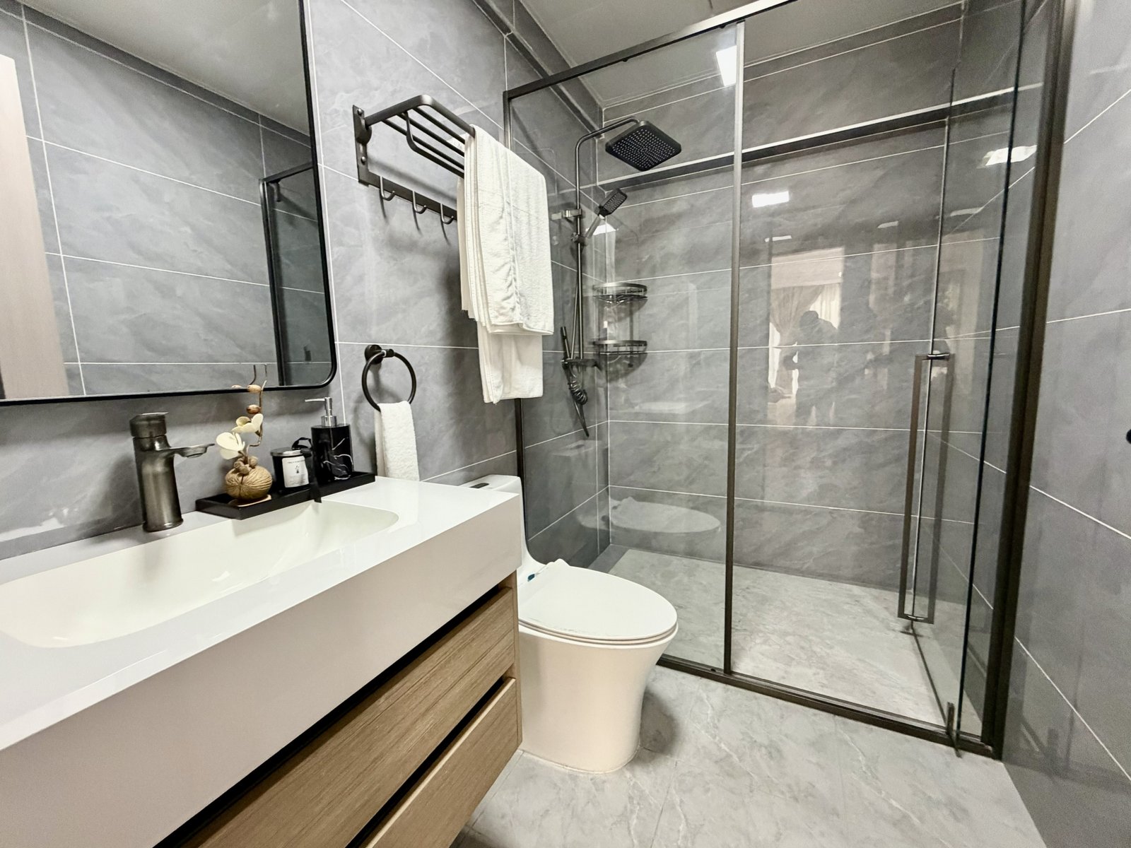 Guest Bathroom Of 3 Bedrooms At Luckinn Ivy Residence In Westlands