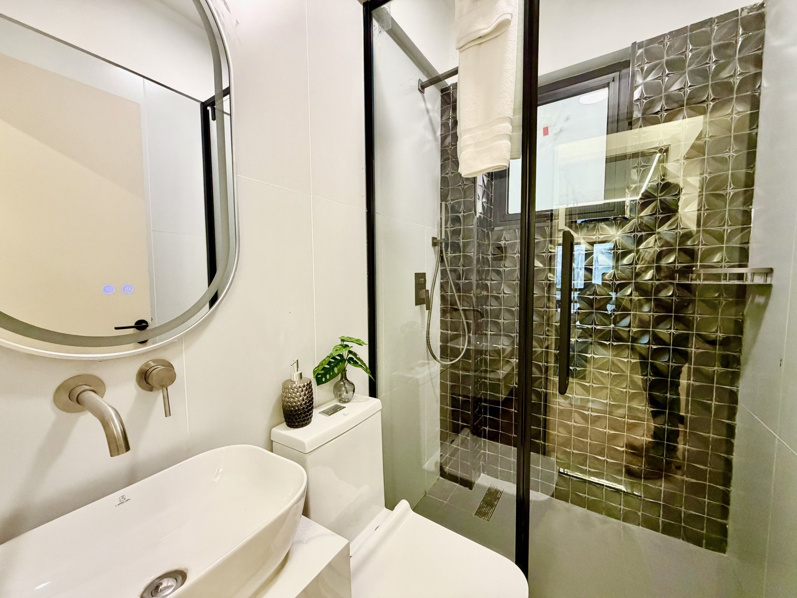 Modern Bathroom Of 3 Bedrooms At Capricorn Residences In Kilimani