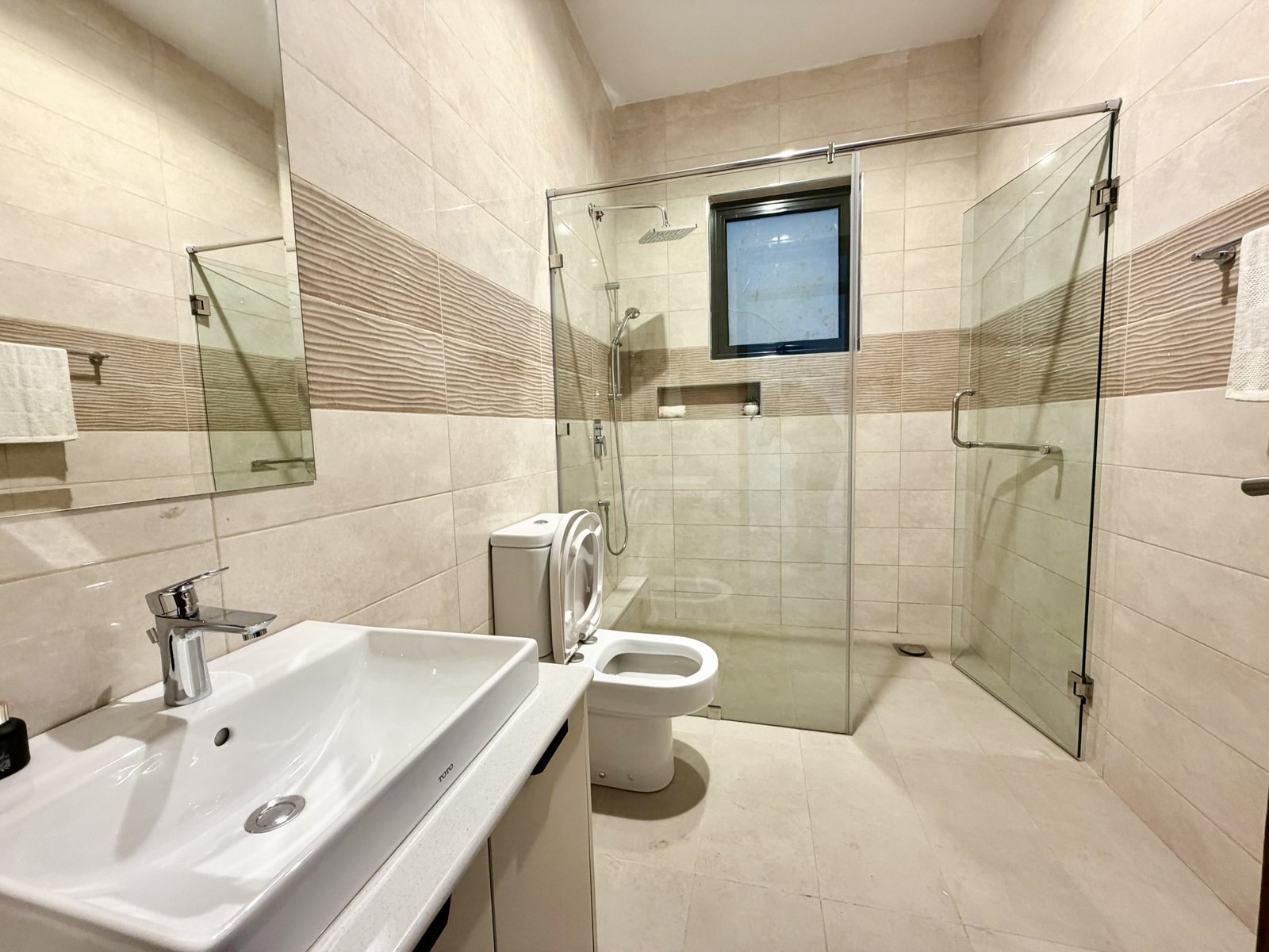 Bathroom Of 4 Bedrooms At Emaar Residence Apartment In Westlands