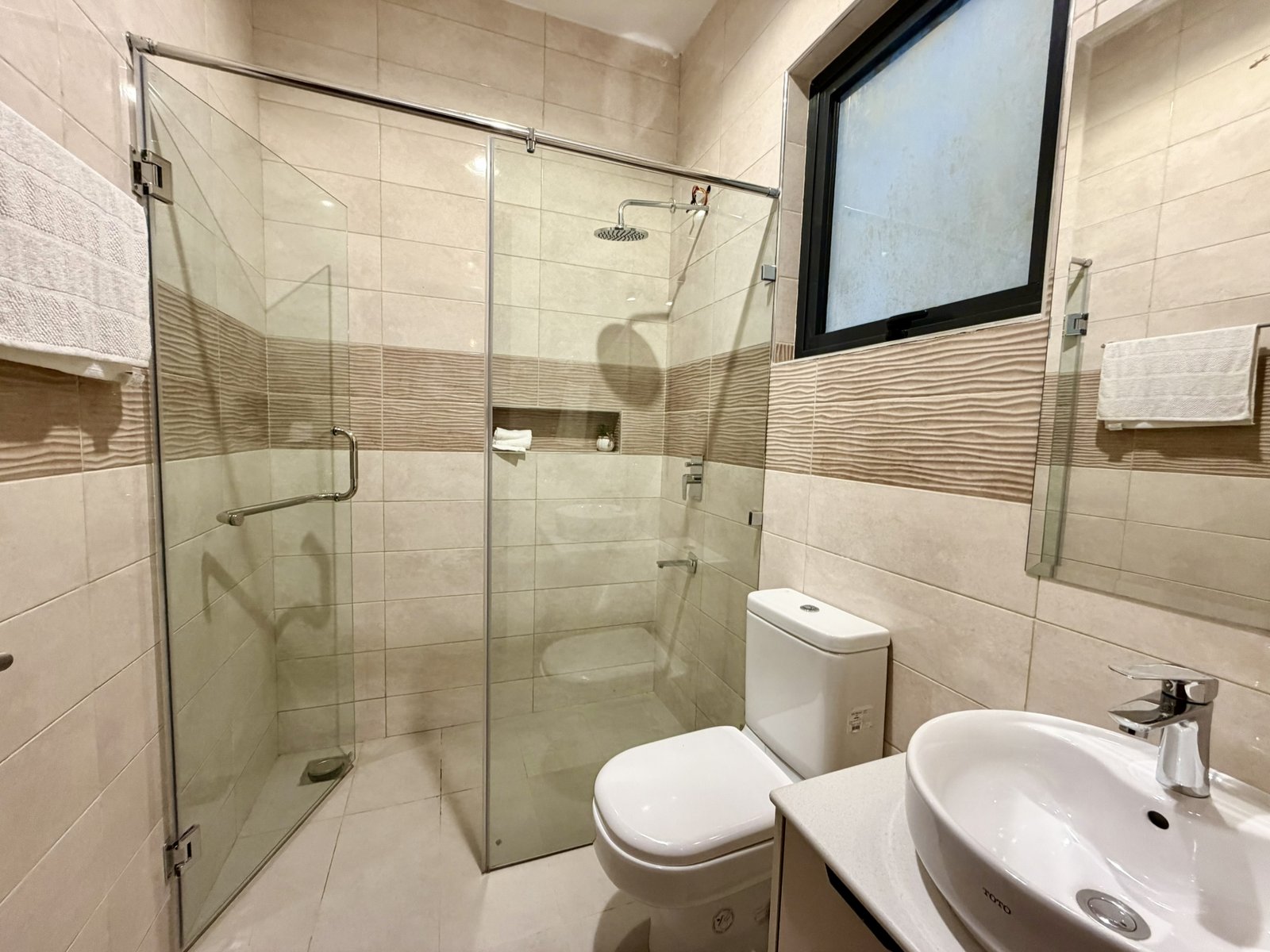 Bathroom Of 4 Bedrooms At Emaar Residence Apartment In Westlands