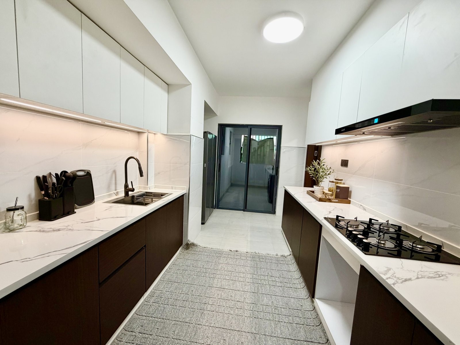 Spacious kitchen area of 3 bedrooms at Marina Bay Phase 2 Apartments In Westlands