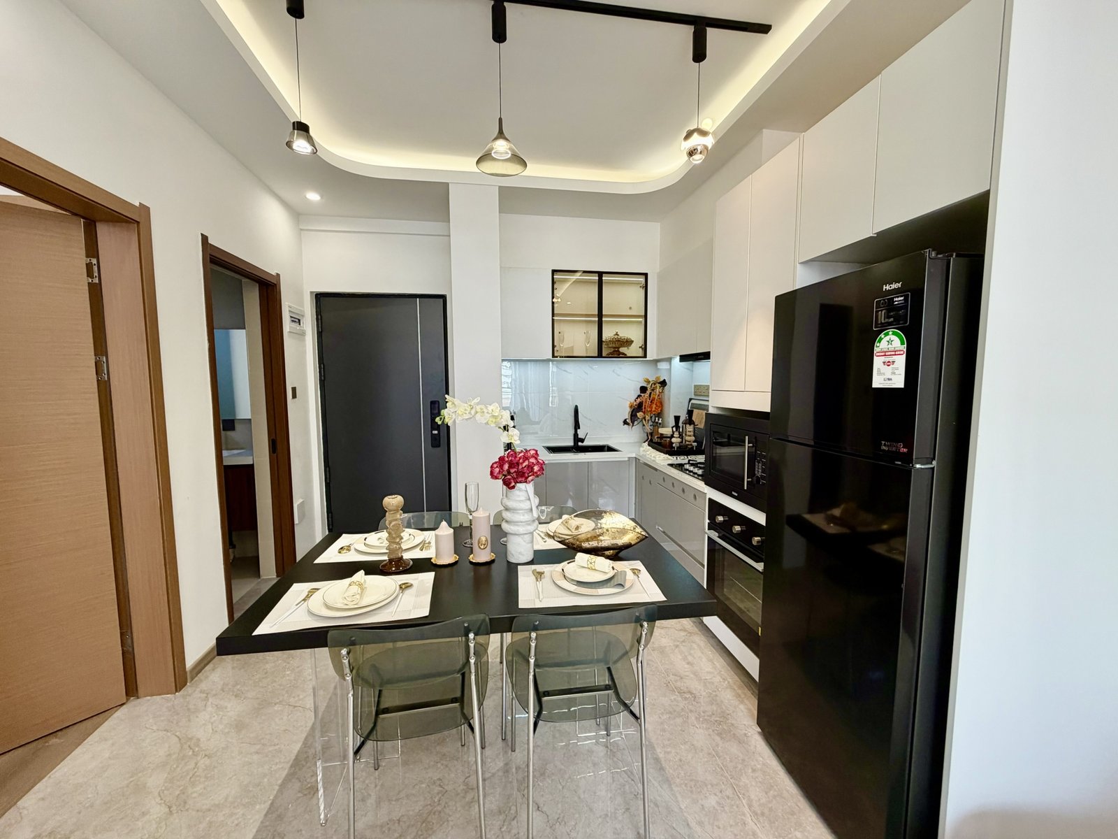 Elegant Dining Area Of 1 Bedrooms At Diamond Bay Residences In Westlands