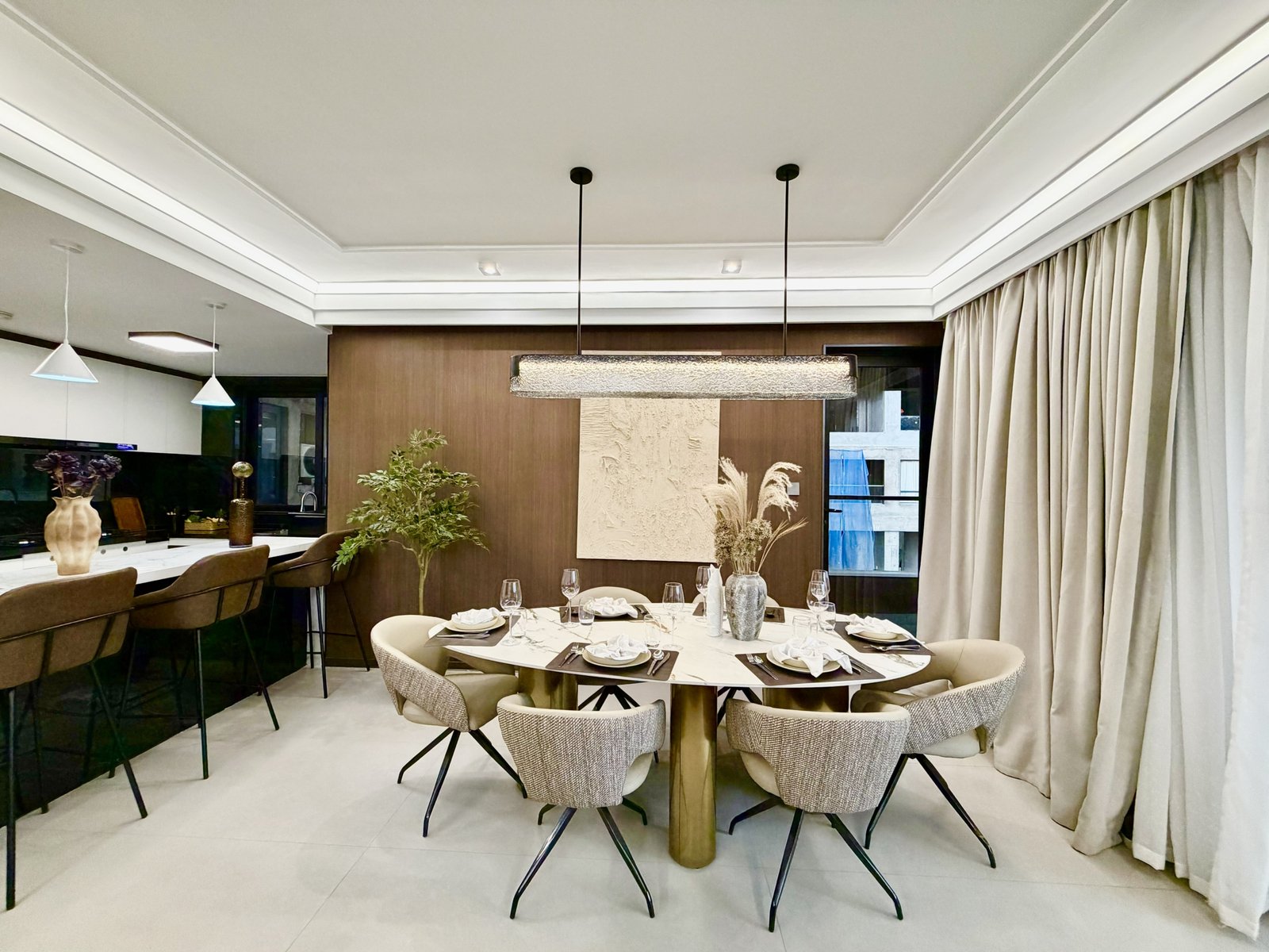 Stylish Dining room of 3 Bedrooms At ONLYOU Elgeyo Apartments In Kilimani