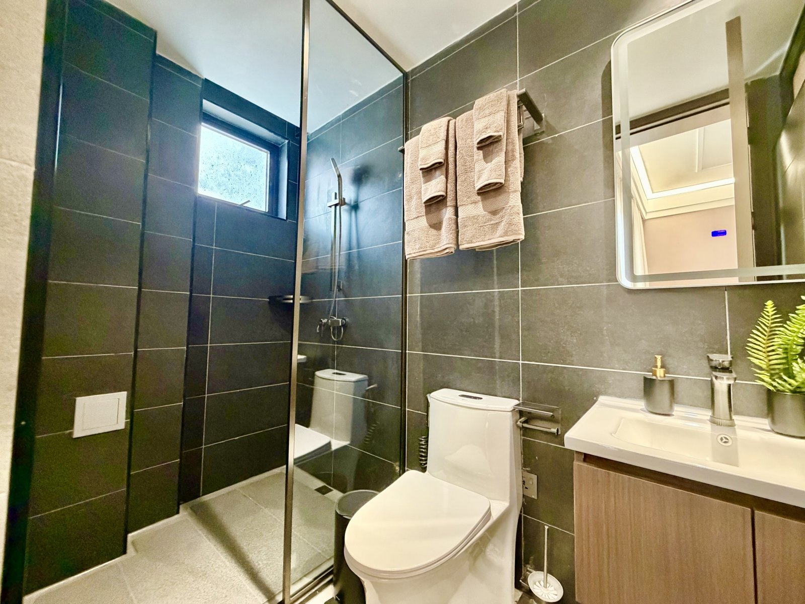 Bathroom of twin bedroom of 5 bedrooms at ONLYOU Elgeyo Apartments In Kilimani
