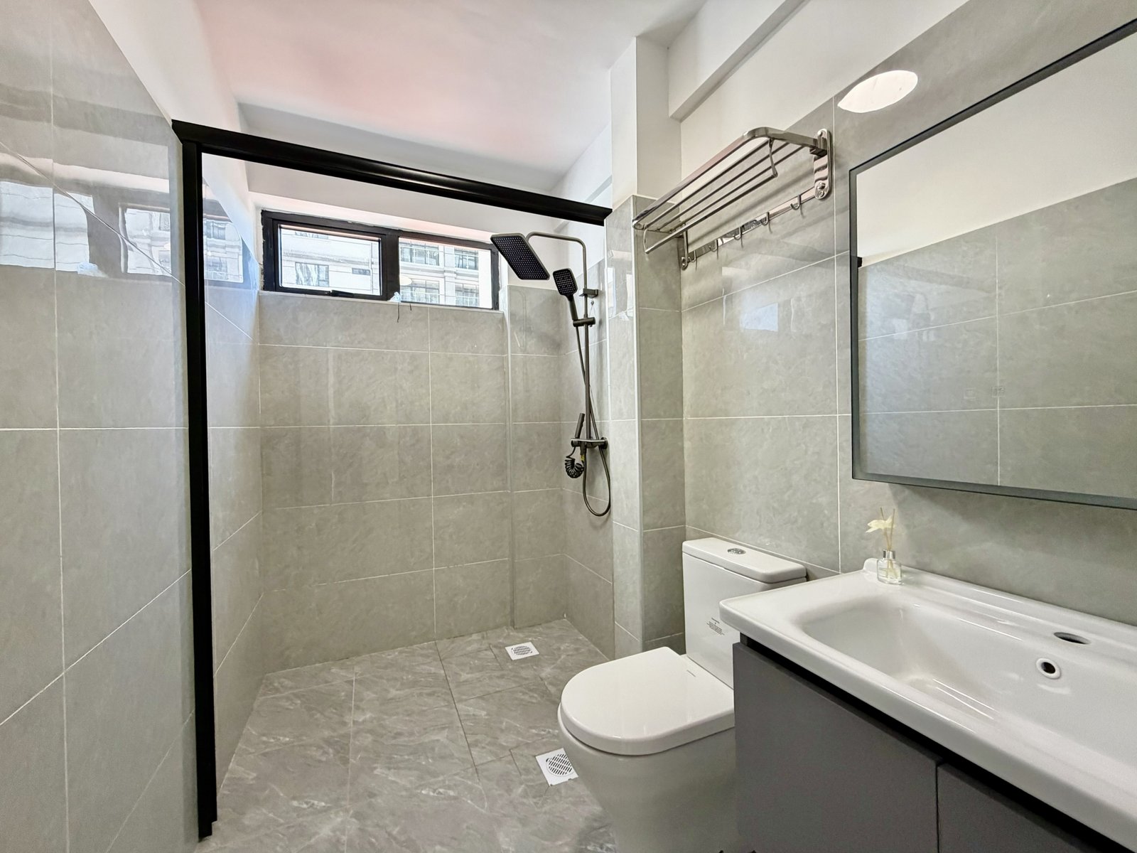 Master bathroom of 2 Bedrooms At Golden Street Residency In Kileleshwa
