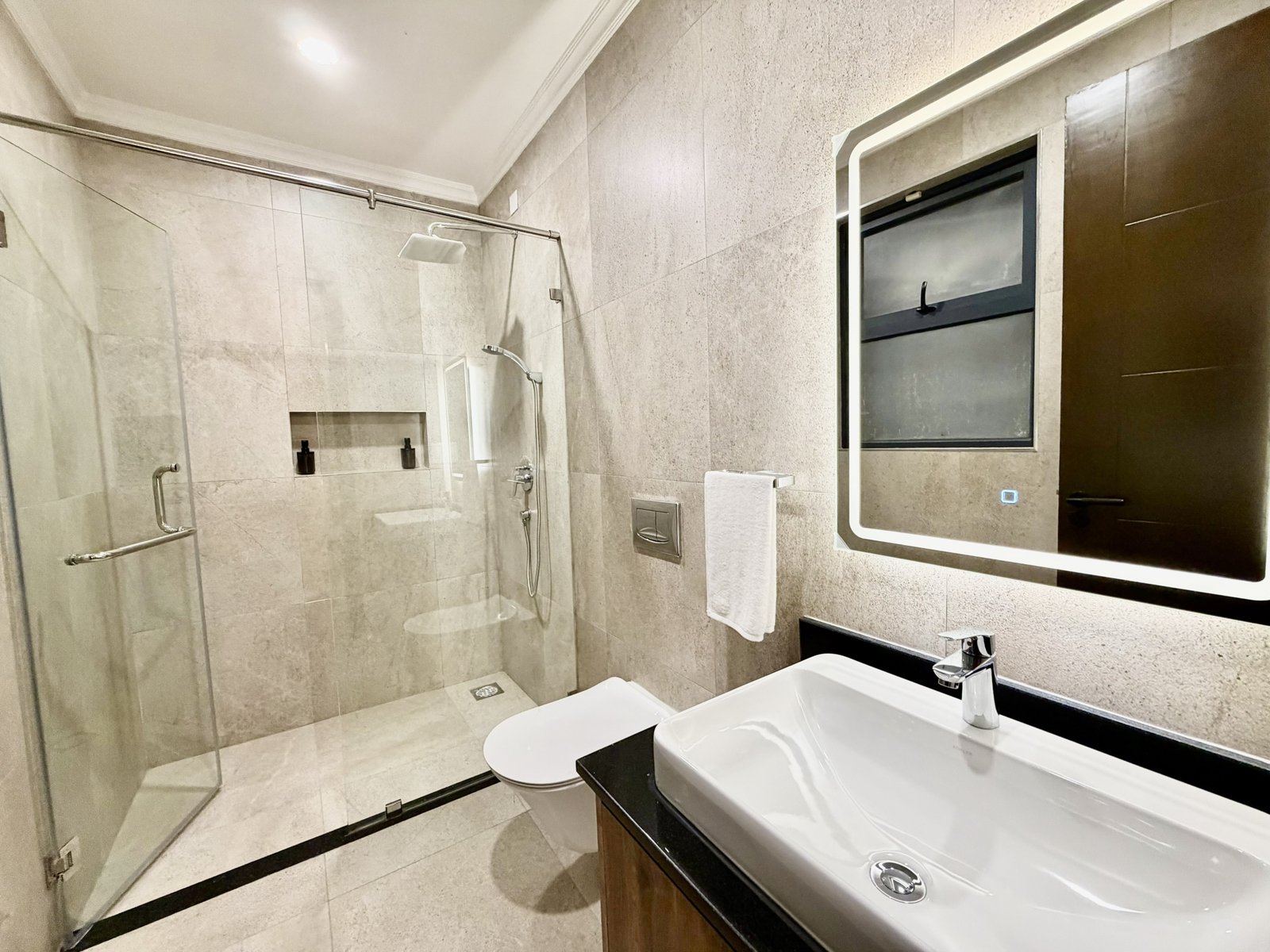 bathroom of 4 bedrooms at Beacon By Synina In kileleshwa